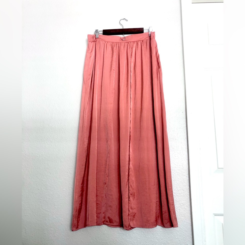 NWOT Forever 21 Coral Maxi Skirt